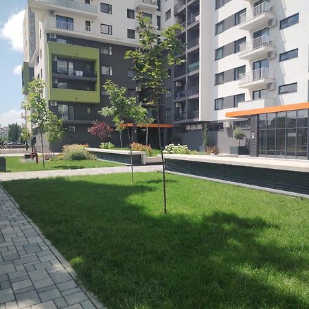 Hanna'S Apartament Oradea Bagian luar foto